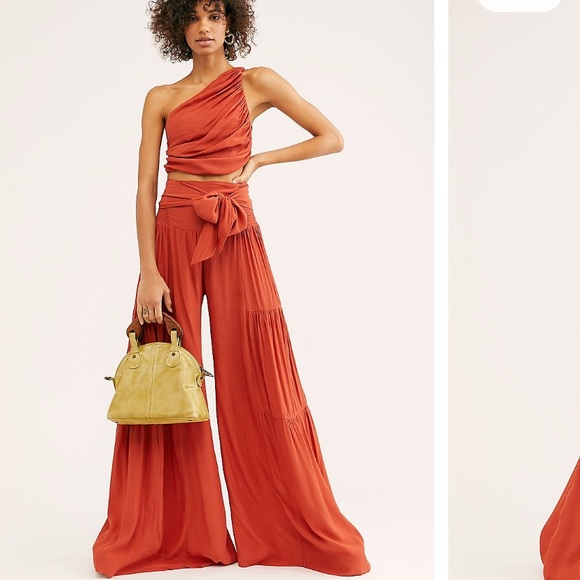 Free People Other - Free People One Maggie One shoulder set